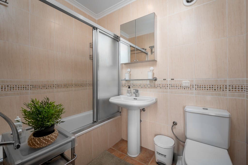 2 Zimmer Apartment zu verkaufen in Nerja mit Pool - 299.000 € (Ref: 9415563)