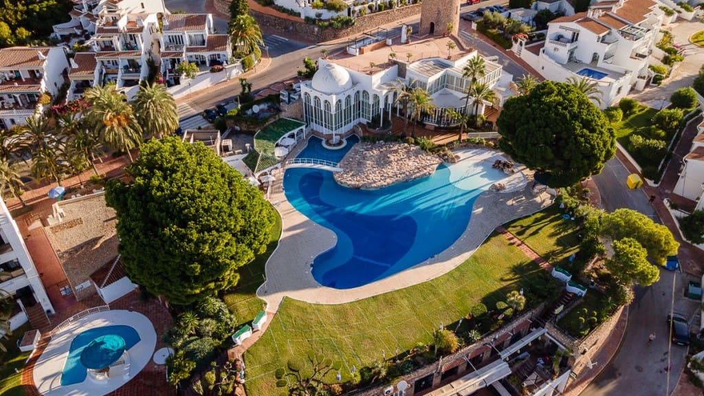 2 Zimmer Apartment zu verkaufen in Nerja mit Pool - 299.000 € (Ref: 9415563)