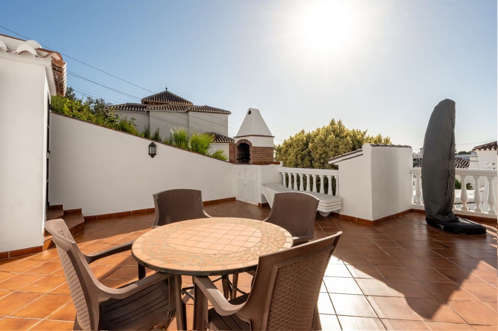 2 sovrum Lägenhet till salu i El Penoncillo med pool - 299 000 € (Ref: 9415574)