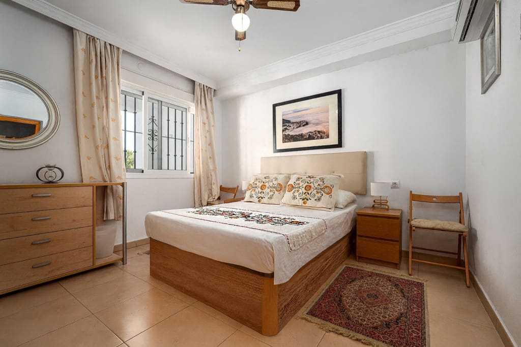 2 sovrum Lägenhet till salu i El Penoncillo med pool - 299 000 € (Ref: 9415574)