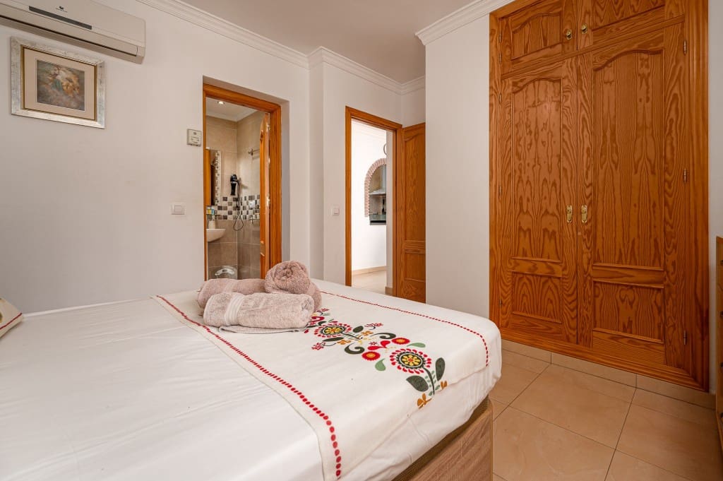 2 sovrum Lägenhet till salu i El Penoncillo med pool - 299 000 € (Ref: 9415574)