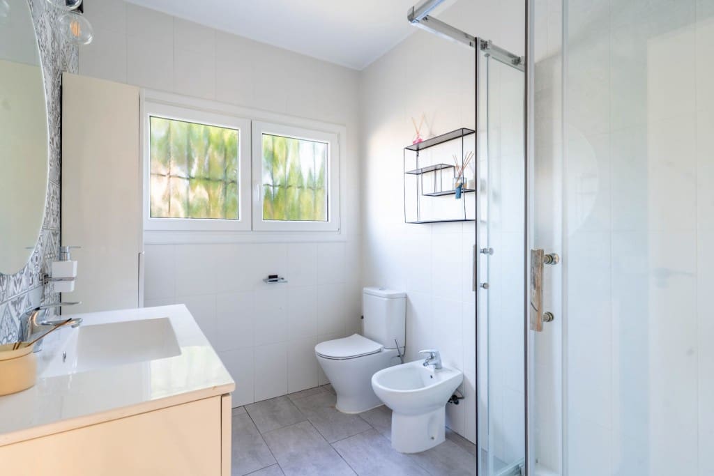 3 soverom Villa til salgs i Costabella med svømmebasseng garasje - € 1 199 000 (Ref: 9415575)