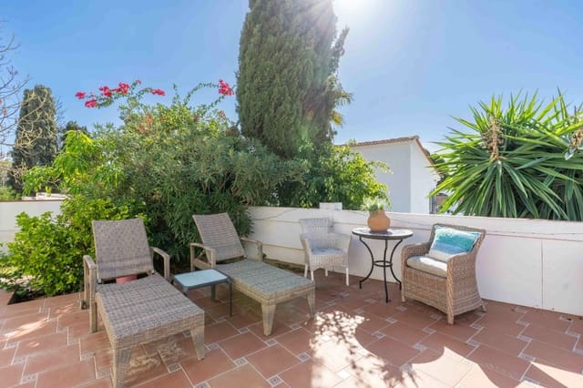 3 soverom Villa til salgs i Costabella, Marbella med svømmebasseng garasje - € 1 199 000 (Ref: 9415575)