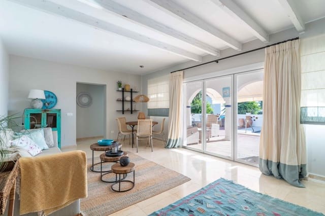 3 soverom Villa til salgs i Costabella, Marbella med svømmebasseng garasje - € 1 199 000 (Ref: 9415575)