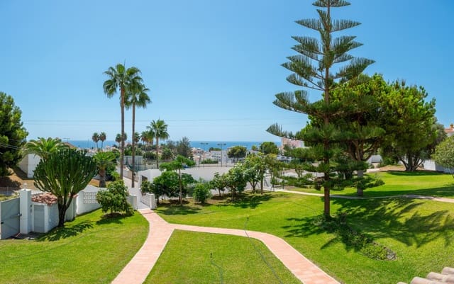 9 soveværelse Villa til salg i Nerja med garage - € 1.590.000 (Ref: 9415577)