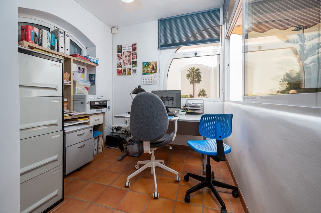 9 soveværelse Villa til salg i Nerja med garage - € 1.590.000 (Ref: 9415577)