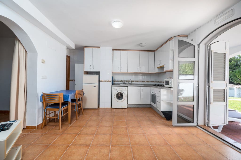 9 soveværelse Villa til salg i Nerja med garage - € 1.590.000 (Ref: 9415577)