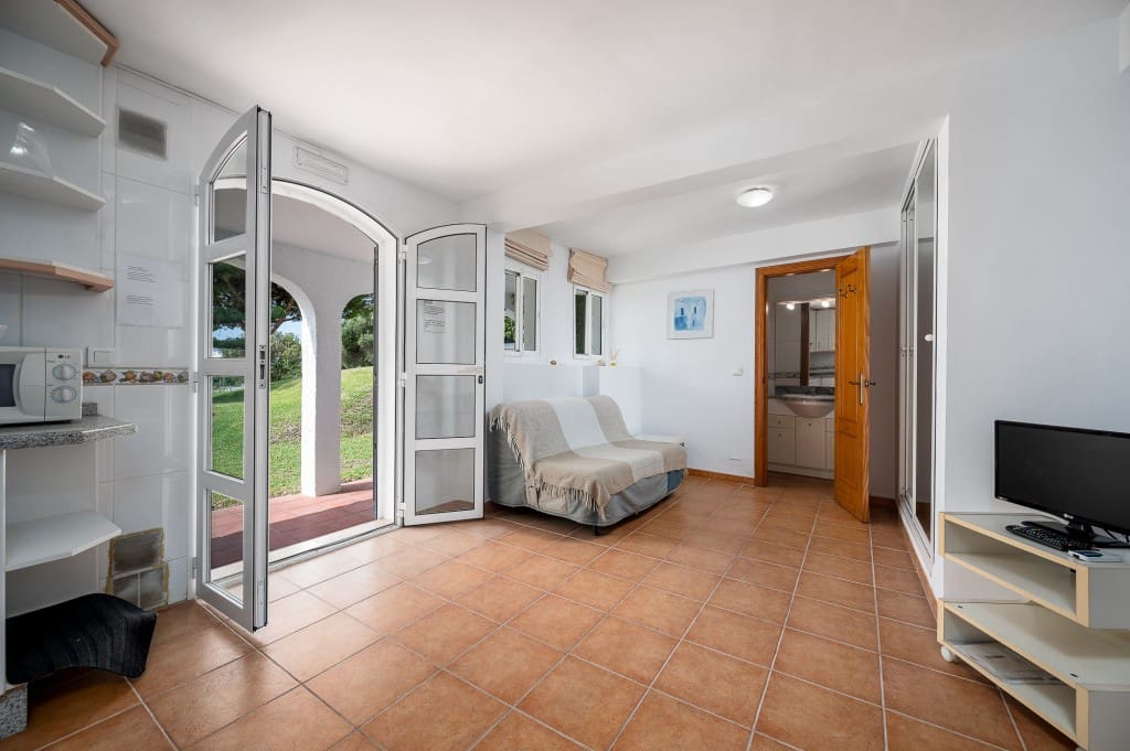 9 soveværelse Villa til salg i Nerja med garage - € 1.590.000 (Ref: 9415577)