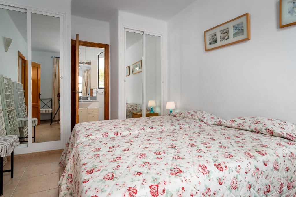 9 soveværelse Villa til salg i Nerja med garage - € 1.590.000 (Ref: 9415577)