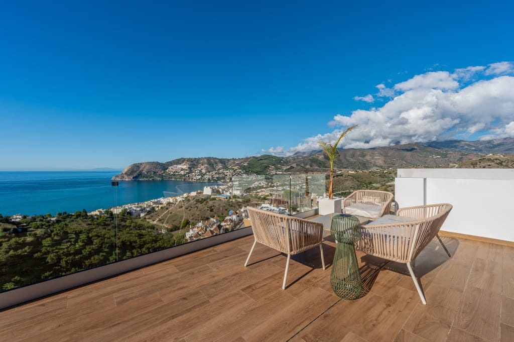 4 makuuhuone Huvila myytävänä paikassa La Herradura mukana uima-altaan - 2 100 000 € (Ref: 9415586)