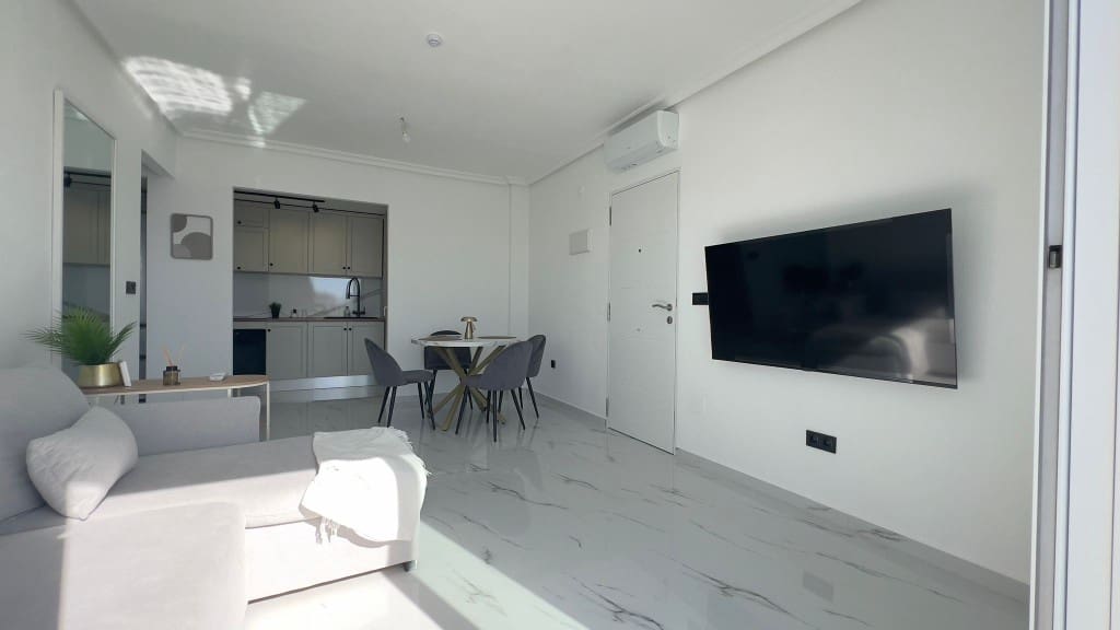 1 camera da letto Attico in vendita in Playa Flamenca con piscina - 170.000 € (Rif: 9415587)