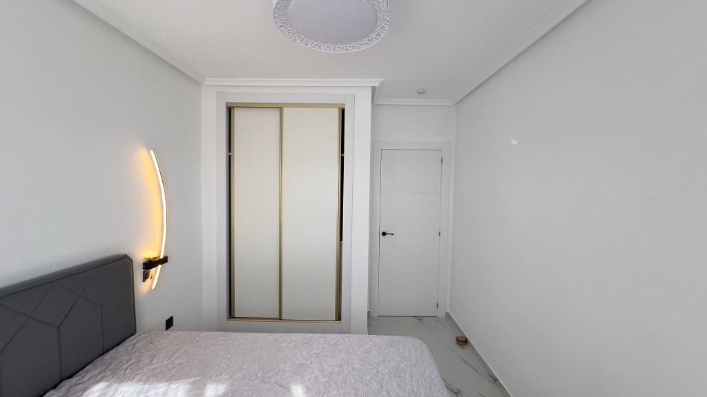 1 camera da letto Attico in vendita in Playa Flamenca con piscina - 170.000 € (Rif: 9415587)