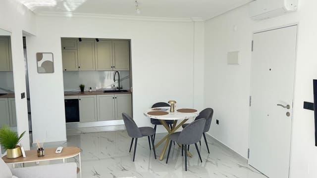 1 soverom Penthouse til salgs i Playa Flamenca, Orihuela med svømmebasseng - € 170 000 (Ref: 9415587)