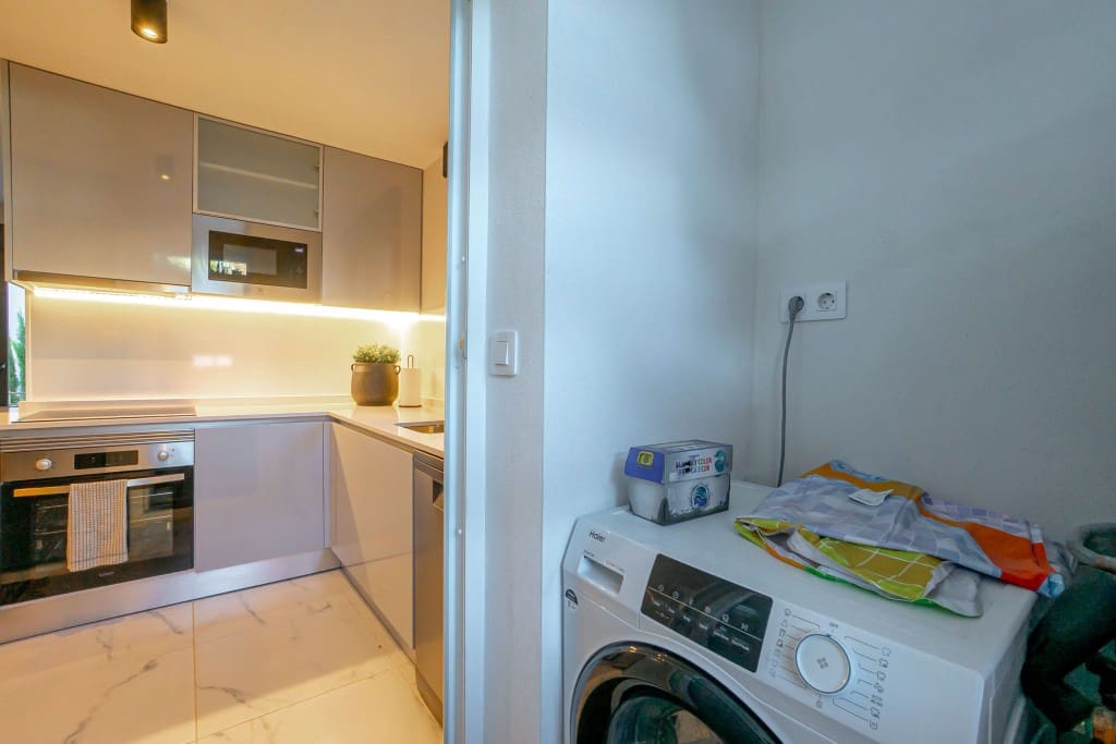 2 sovrum Lägenhet till salu i Playa Flamenca med pool - 460 000 € (Ref: 9419210)