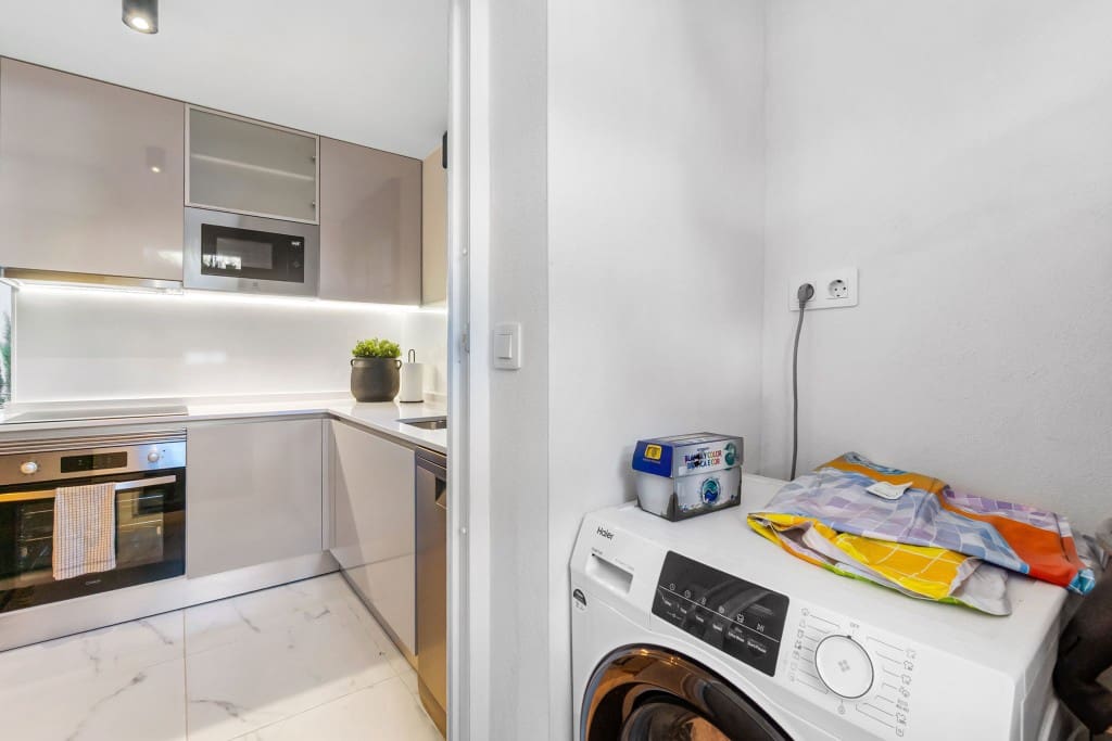 2 sovrum Lägenhet till salu i Playa Flamenca med pool - 460 000 € (Ref: 9419210)