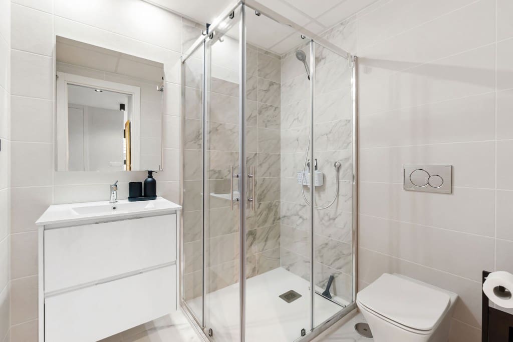 2 sovrum Lägenhet till salu i Playa Flamenca med pool - 460 000 € (Ref: 9419210)