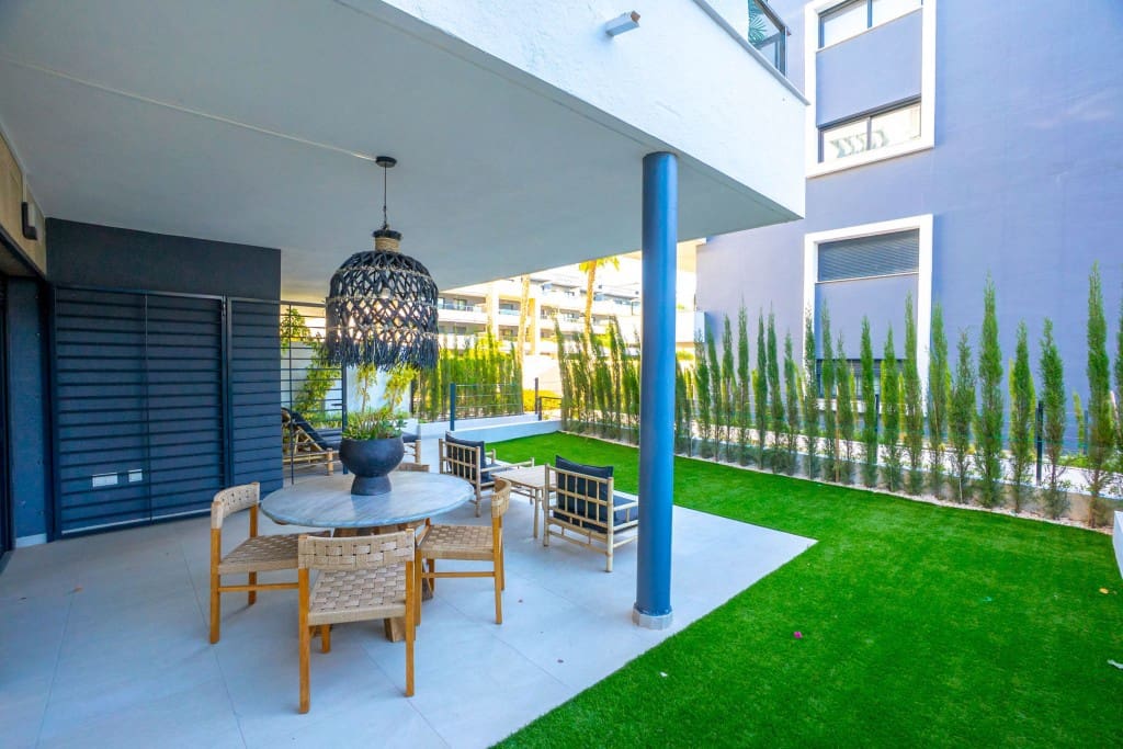 2 sovrum Lägenhet till salu i Playa Flamenca med pool - 460 000 € (Ref: 9419210)