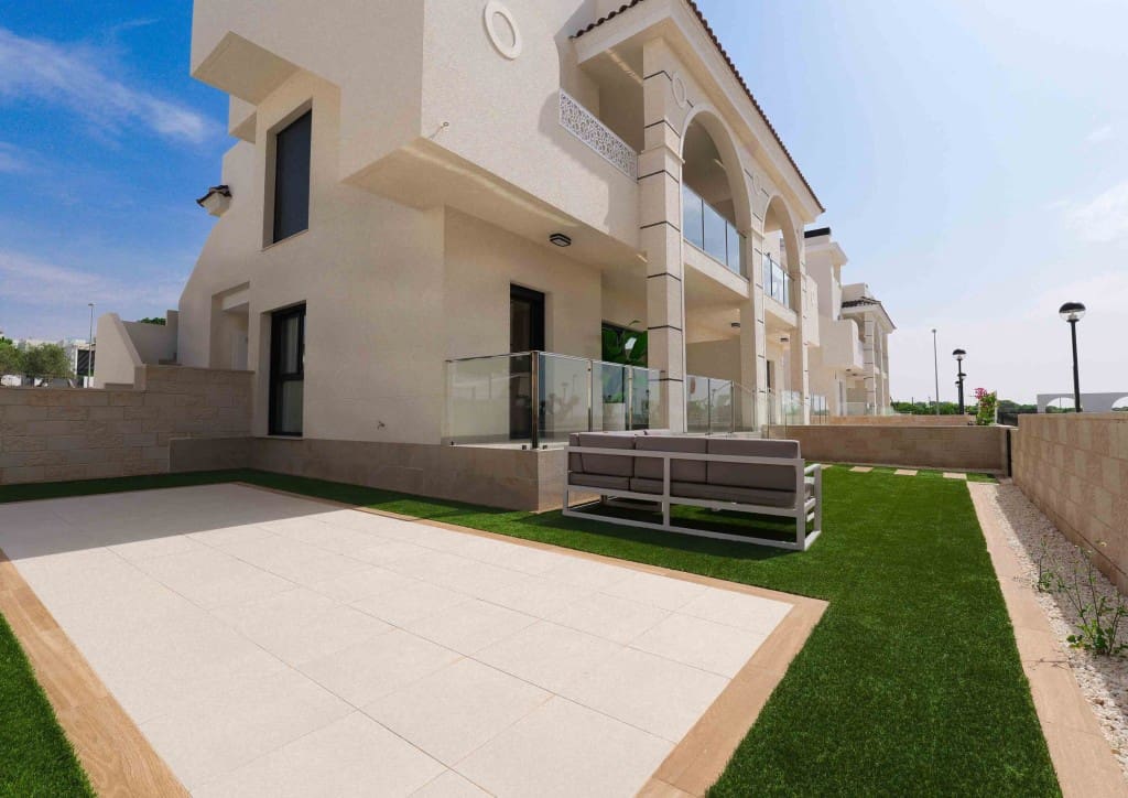 2 sovrum Lägenhet till salu i Ciudad Quesada med pool - 335 000 € (Ref: 9419211)