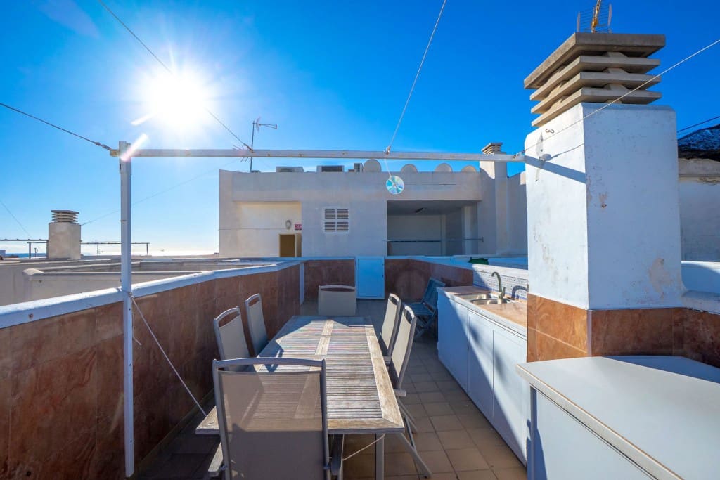 2 soverom Penthouse til salgs i Torrevieja med garasje - € 189 000 (Ref: 9421984)