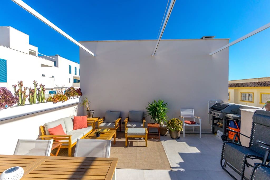 2 soverom Leilighet til salgs i Playa Flamenca med svømmebasseng - € 269 000 (Ref: 9421987)