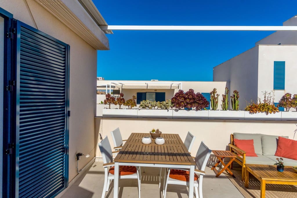 2 soverom Leilighet til salgs i Playa Flamenca med svømmebasseng - € 269 000 (Ref: 9421987)