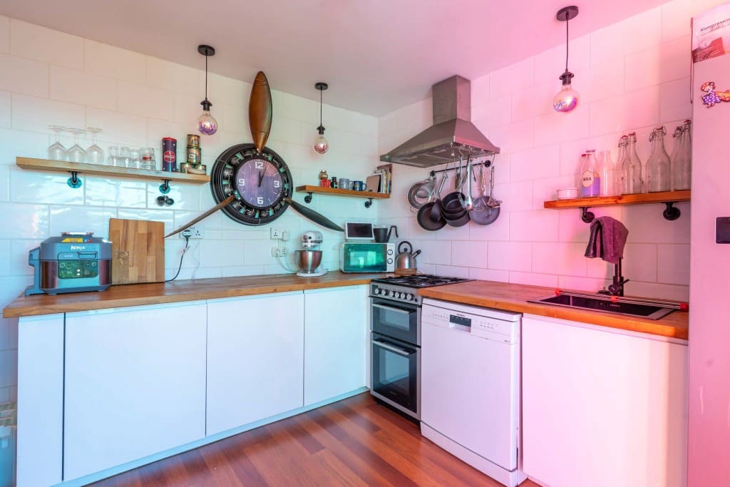 2 makuuhuone Omakotitalo myytävänä paikassa La Cala de Mijas mukana uima-altaan - 420 000 € (Ref: 9431579)