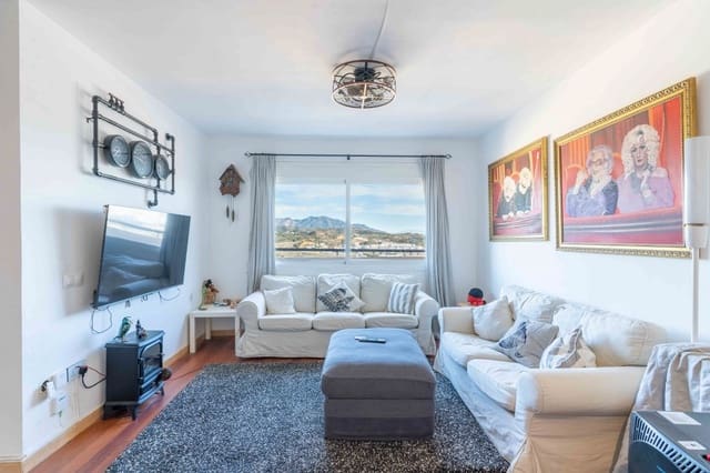 2 makuuhuone Omakotitalo myytävänä paikassa La Cala de Mijas, Mijas mukana uima-altaan - 420 000 € (Ref: 9431579)