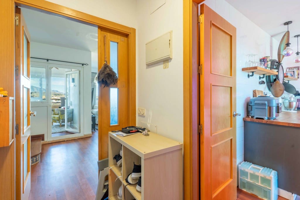 2 makuuhuone Omakotitalo myytävänä paikassa La Cala de Mijas mukana uima-altaan - 420 000 € (Ref: 9431579)