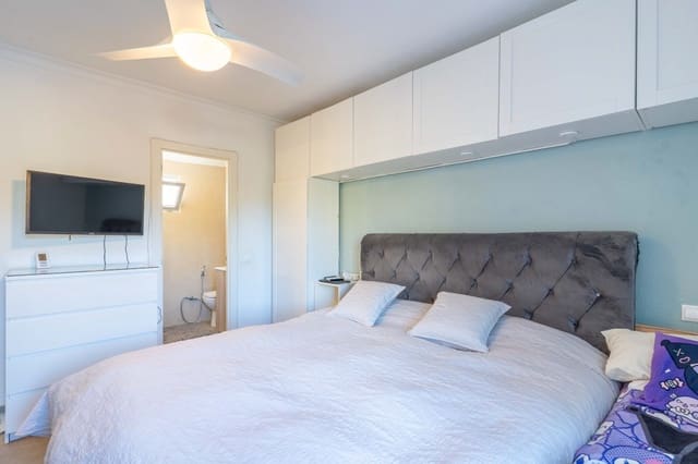 3 makuuhuone Paritalo myytävänä paikassa Estepona mukana uima-altaan - 360 000 € (Ref: 9431581)