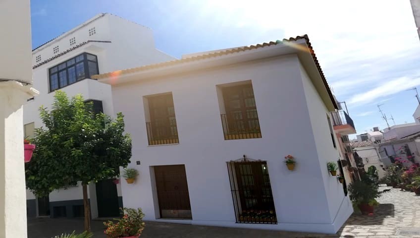 3 quarto Casa em Banda para venda em Estepona com piscina - 1 200 000 € (Ref: 9433138)