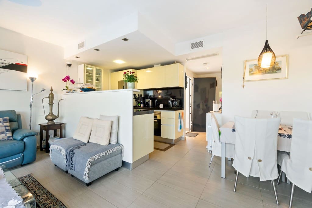 3 soverom Leilighet til salgs i Punta Prima med svømmebasseng - € 295 000 (Ref: 9433140)