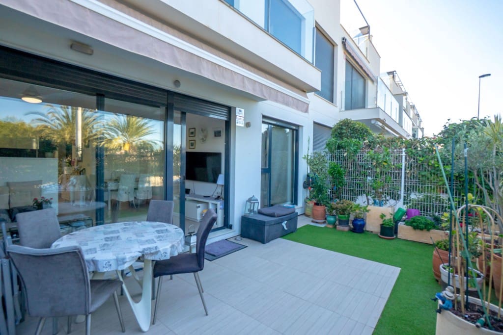 3 soverom Leilighet til salgs i Punta Prima med svømmebasseng - € 295 000 (Ref: 9433140)