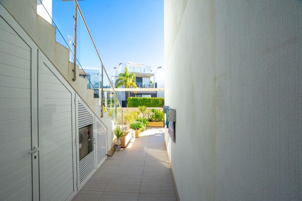 3 soverom Leilighet til salgs i Punta Prima med svømmebasseng - € 295 000 (Ref: 9433140)