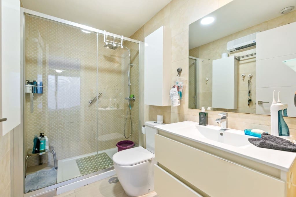 3 soverom Leilighet til salgs i Punta Prima med svømmebasseng - € 295 000 (Ref: 9433140)