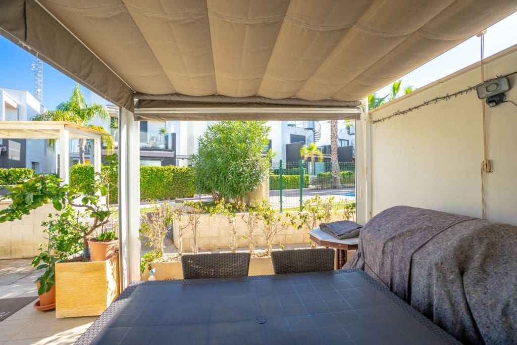 3 soverom Leilighet til salgs i Punta Prima med svømmebasseng - € 295 000 (Ref: 9433140)