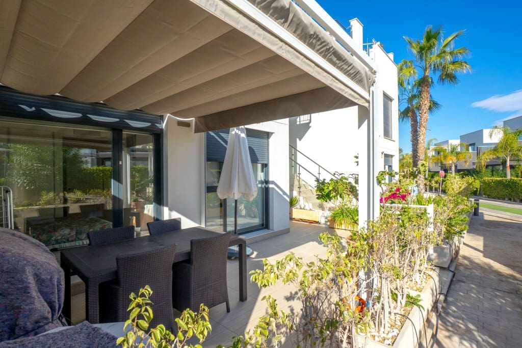 3 soverom Leilighet til salgs i Punta Prima med svømmebasseng - € 295 000 (Ref: 9433140)