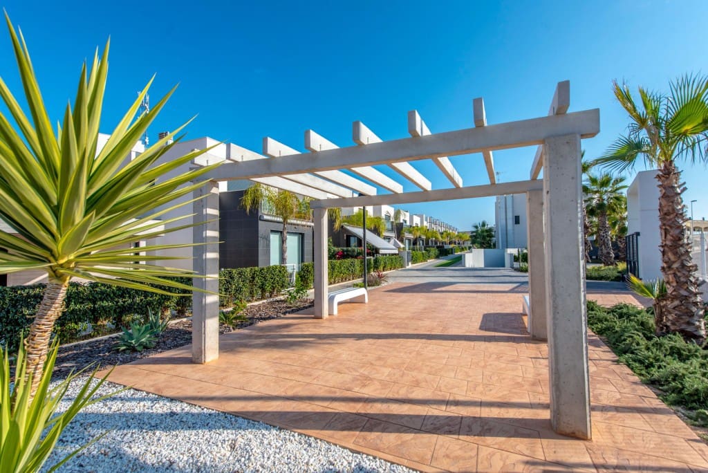 3 soverom Leilighet til salgs i Punta Prima med svømmebasseng - € 295 000 (Ref: 9433140)