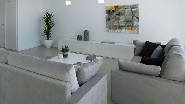 4 makuuhuone Huvila myytävänä paikassa Ciudad Quesada, Rojales mukana uima-altaan 
autotalli - 699 750 € (Ref: 9433143)