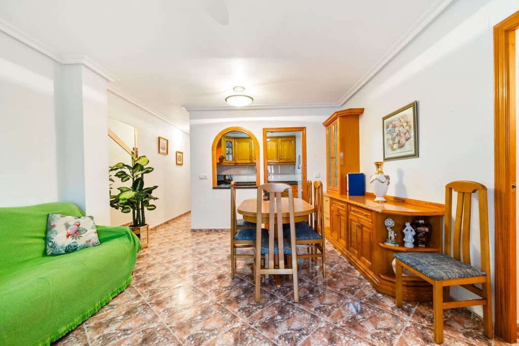 3 slaapkamer Appartement te koop in Torrevieja met garage - € 206.900 (Ref: 9439539)