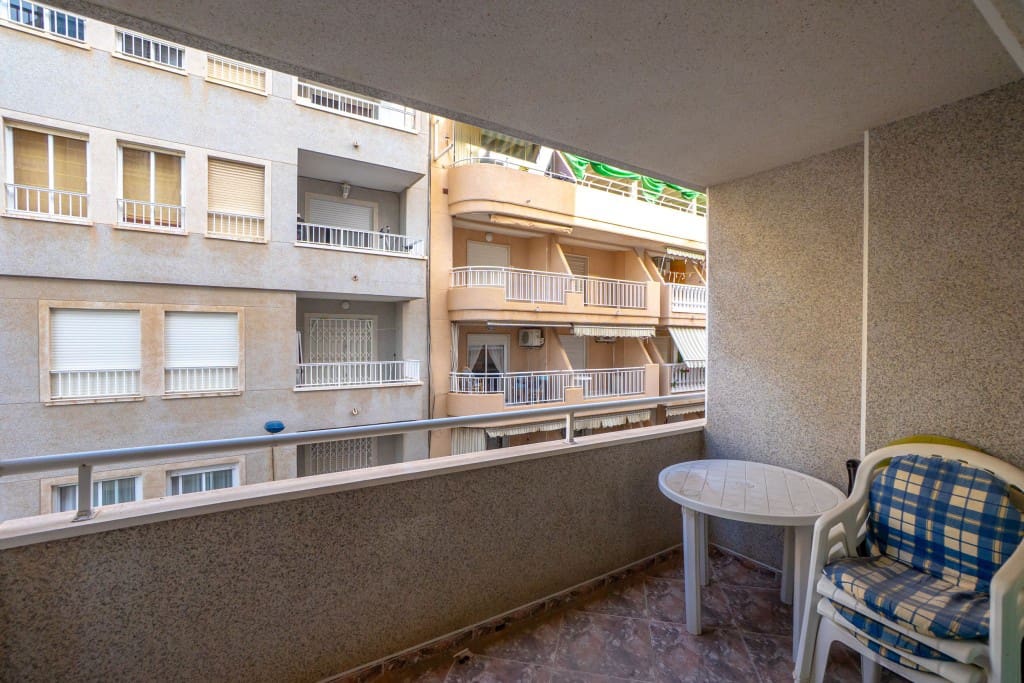 3 slaapkamer Appartement te koop in Torrevieja met garage - € 206.900 (Ref: 9439539)