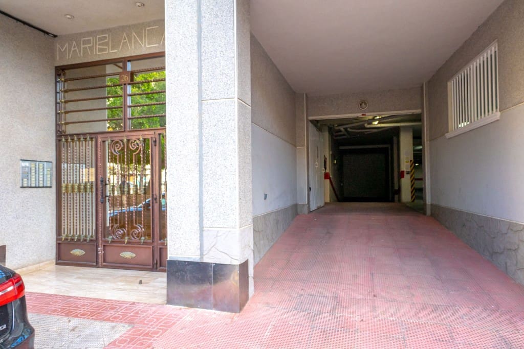 3 slaapkamer Appartement te koop in Torrevieja met garage - € 206.900 (Ref: 9439539)