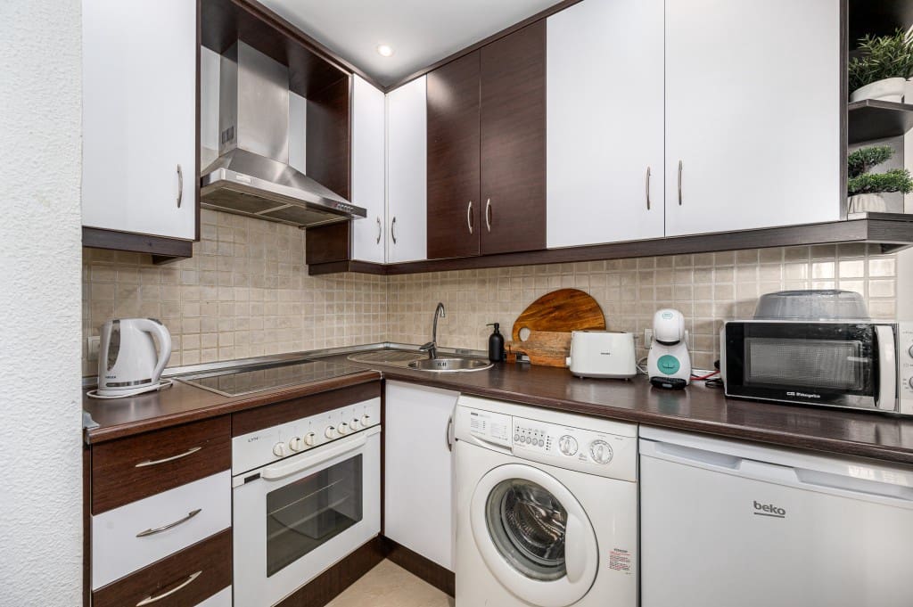 2 sovrum Lägenhet till salu i Nerja med pool - 350 000 € (Ref: 9445861)