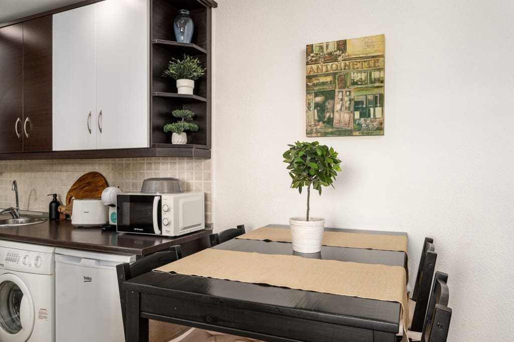 2 sovrum Lägenhet till salu i Nerja med pool - 350 000 € (Ref: 9445861)