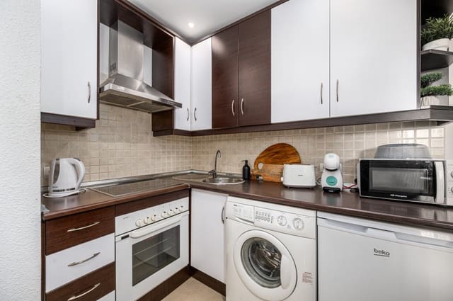 2 sovrum Lägenhet till salu i Nerja med pool - 350 000 € (Ref: 9445861)