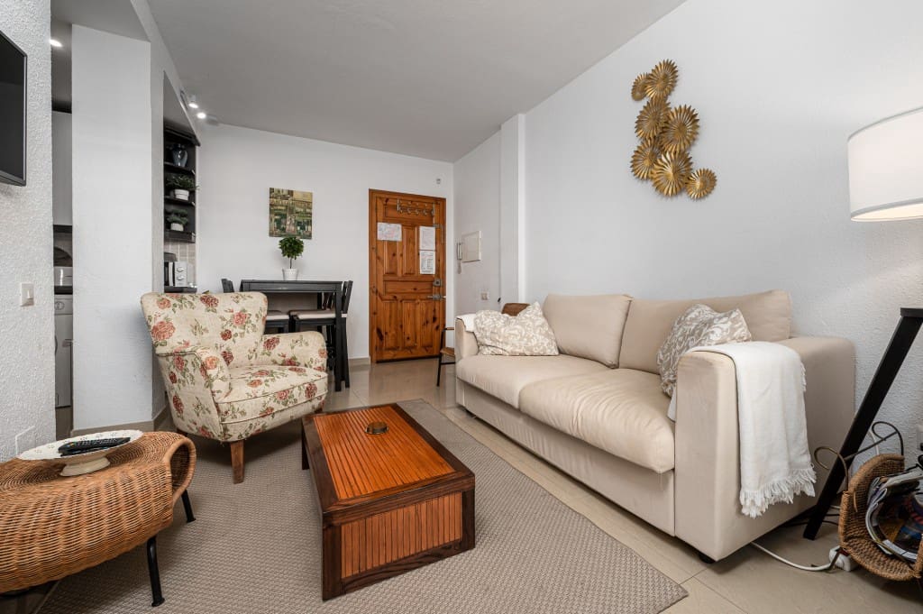 2 sovrum Lägenhet till salu i Nerja med pool - 350 000 € (Ref: 9445861)