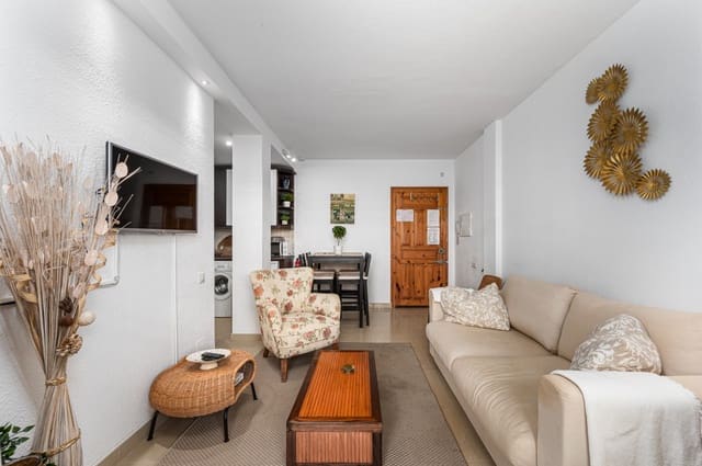 2 sovrum Lägenhet till salu i Nerja med pool - 350 000 € (Ref: 9445861)