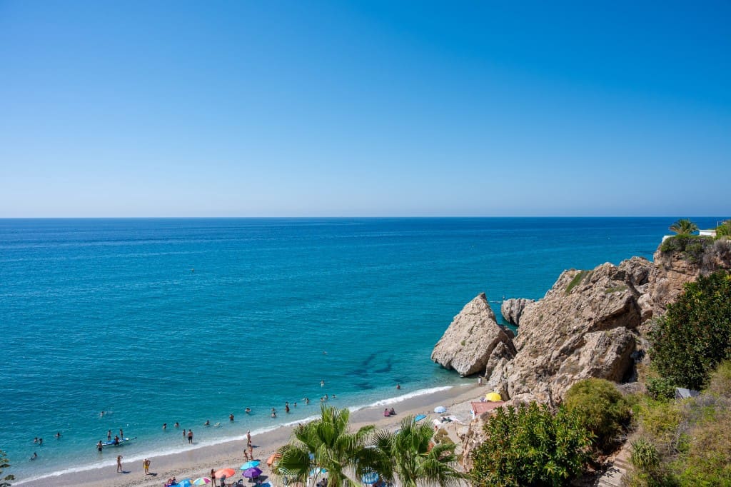 2 sovrum Lägenhet till salu i Nerja med pool - 350 000 € (Ref: 9445861)