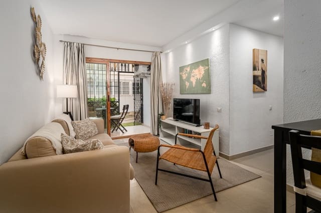 2 Zimmer Apartment zu verkaufen in Nerja mit Pool - 350.000 € (Ref: 9445861)