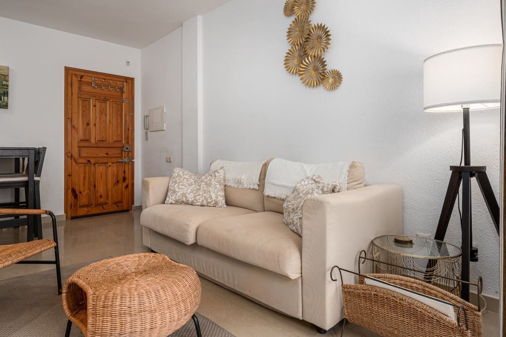 2 bedroom Apartment for sale in Nerja with pool - € 350,000 (Ref: 9445861)