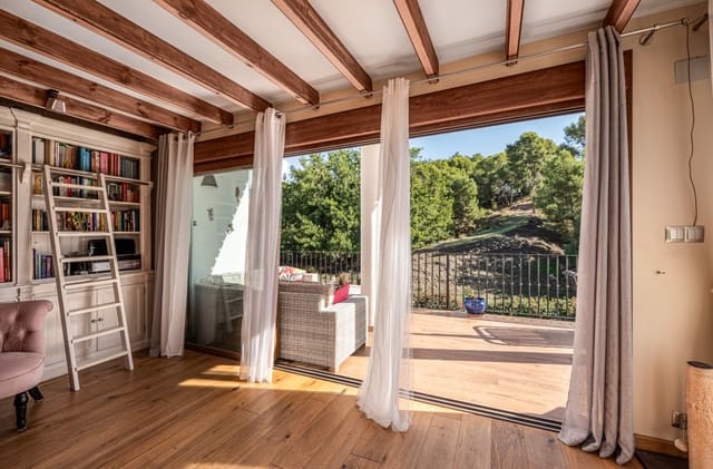 4 soverom Villa til salgs i Nerja med svømmebasseng - € 1 300 000 (Ref: 9445862)